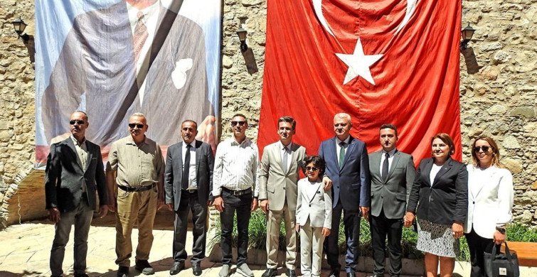Çeşme Kalesi'nde Bayramlaşma Büyüledi