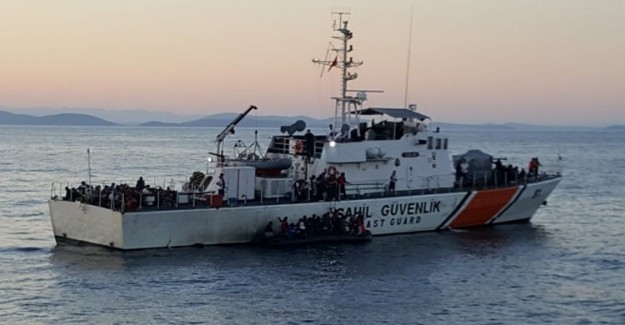 Çeşme'de 236 Kaçak Göçmen Yakalandı