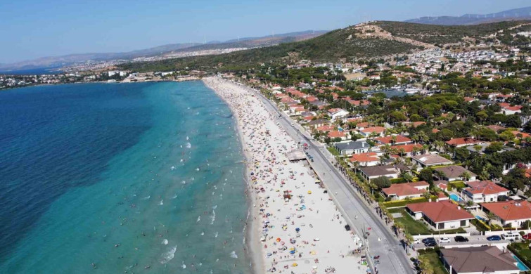 Çeşme'de Bayram Tatili Nüfus 1 Milyona Yaklaştı