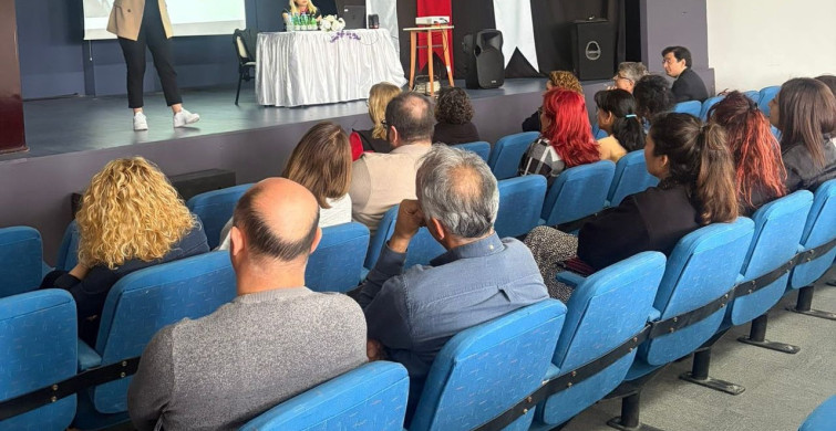 Çeşme'de KADES ve Narkotik Eğitimi Semineri