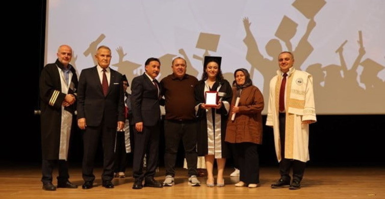 Çetinsaya, erciyes üniversitesi iletişim fakültesi mezuniyet törenine katıldı