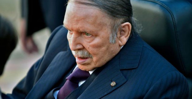Cezayir'de Buteflik Adaylıktan Çekildi, Seçimler Ertelendi