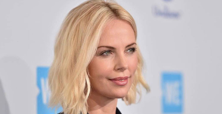 Charlize Theron Alışveriş Turunda Görüntülendi