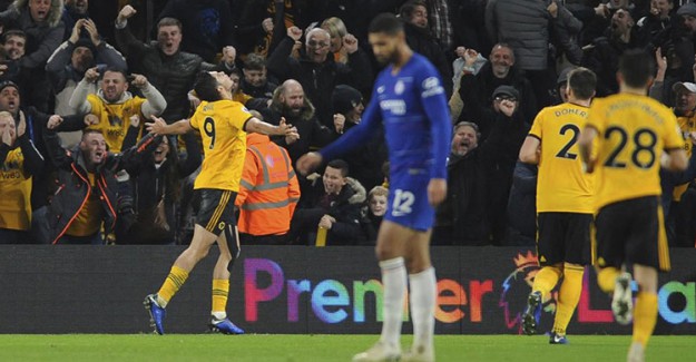 Chelsea’ye Zirve Yarışında Ağır Darbe!