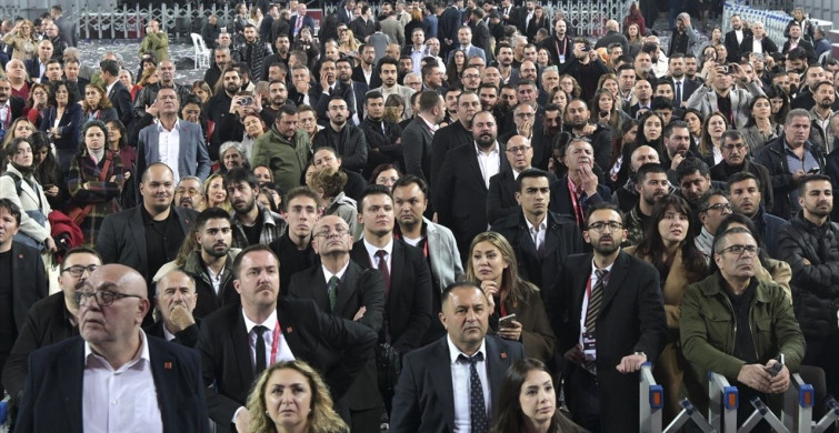 CHP 39. Olağan Kurultayında Yeni PM ve YDK Üyeleri Seçildi