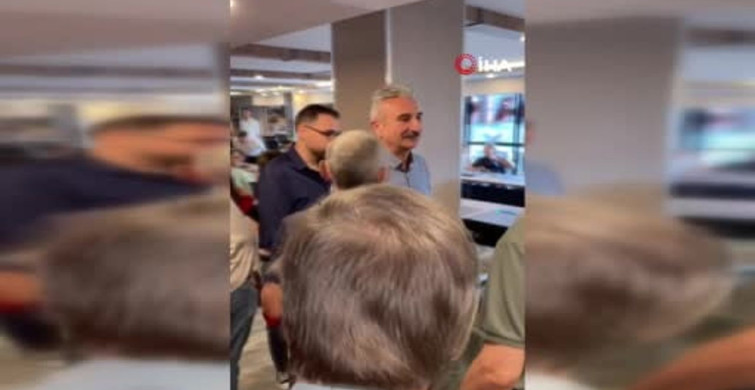 CHP Bursa il başkanı Nihat Yeşiltaş görevden alındı, partililer barikat kurdu