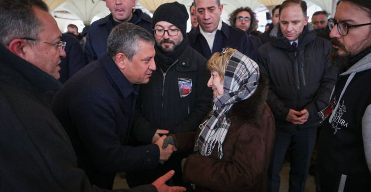 CHP Genel Başkanı Özel, Özbilgin'in Cenaze Törenine Katıldı