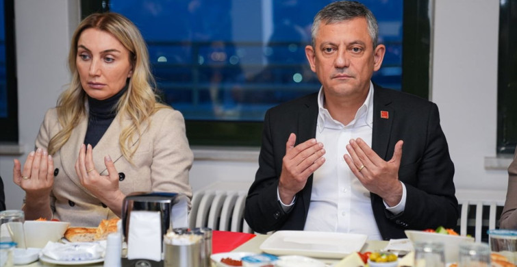 CHP Genel Başkanı Özgür Özel, İftar Programında Tutuklu Yakınlarıyla Buluştu