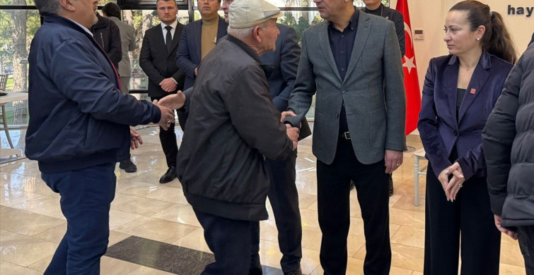 CHP Genel Başkanı Özgür Özel, Manisa'da Taziye Kabulu Gerçekleştirdi