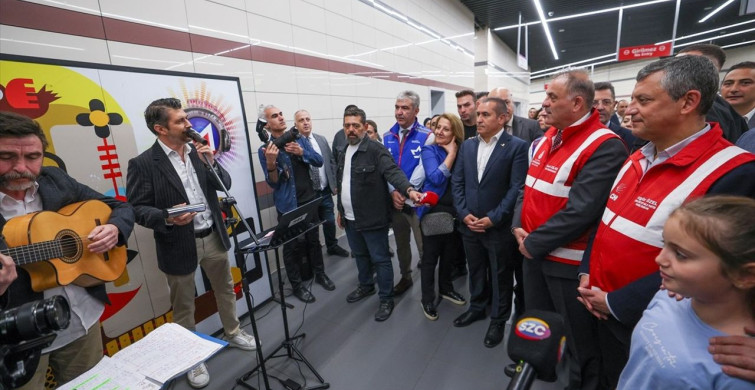 CHP Genel Başkanı Özgür Özel, Metro Hattının Test Sürüşüne Katıldı