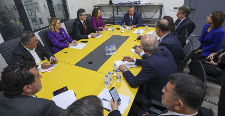 CHP Genel Başkanı Özgür Özel Diyarbakır'da Terör Saldırısını Değerlendirdi