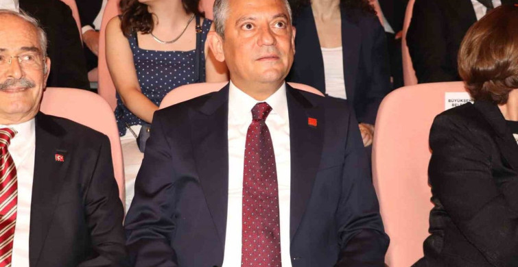 CHP grup başkanı özel, eskişehir’de toplantıda önemli mesajlar verdi