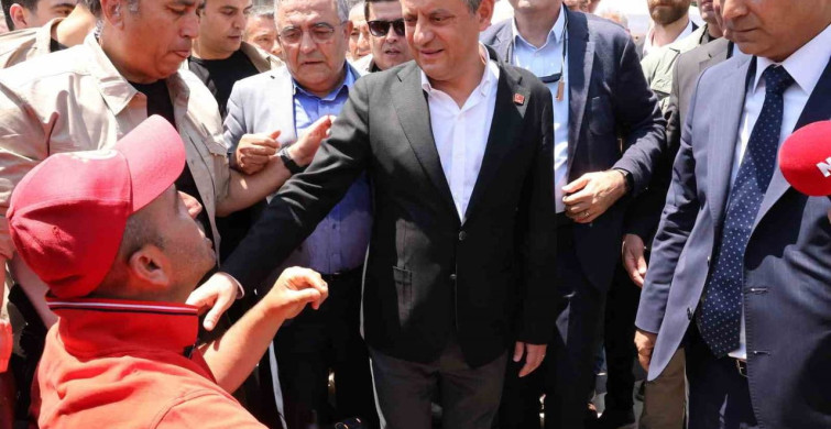 CHP grup başkanı özel, Selahattin Demirtaş’ın selamını Diyarbakırlılara iletti