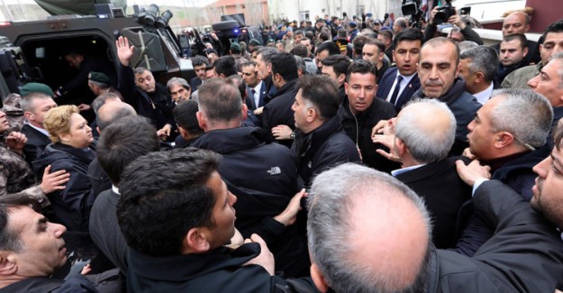 CHP Lideri Kemal Kılıçdaroğlu'nu Protesto Soruşturmasında 3 Kişi Serbest Bırakıldı