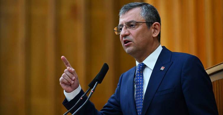 CHP lideri Özel’in dikkat çeken erken seçim açıklaması: Tunç Soyer’i topa tuttu!