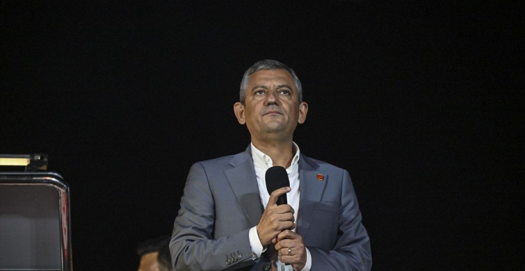 CHP Lideri Özgür Özel Kadıköy'de "Yargılayacağız" dedi