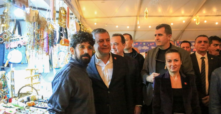 CHP Lideri Özgür Özel Manisa'da İftar Yemeğinde Konuştu