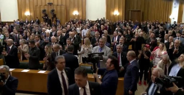 CHP Lideri Özgür Özel'den Vergi ve Enflasyon Eleştirisi