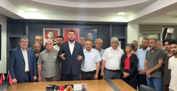 CHP Malatya’da devir krizi: Yeni il başkanı çilingirle parti binasına girdi