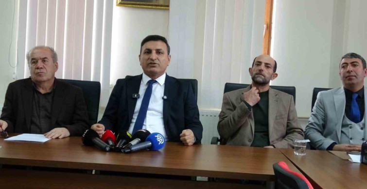 CHP, Yazıhan'da İki Meclis Üyesini İhraç Etti