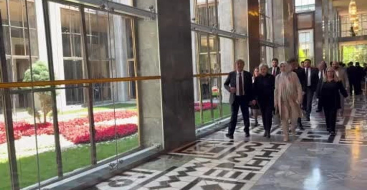 CHP'den istifa eden Nimet Özdemir, AK Parti'ye katıldı