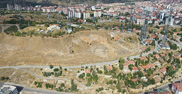 CHP'li Ankara Büyükşehir Belediyesi Heykel Yarışması Düzenliyor!