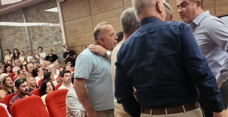 CHP'nin birlik ve beraberlik toplantısından ayrılan başkan arıcı'dan açıklama
