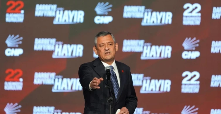 CHP'nin Tek Adaylı Kurultayı Tamamlandı: Özgür Özel Yeniden Genel Başkan