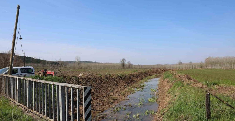 Çiftçilerin Yüzünü Gülümseten Drenaj Çalışmaları