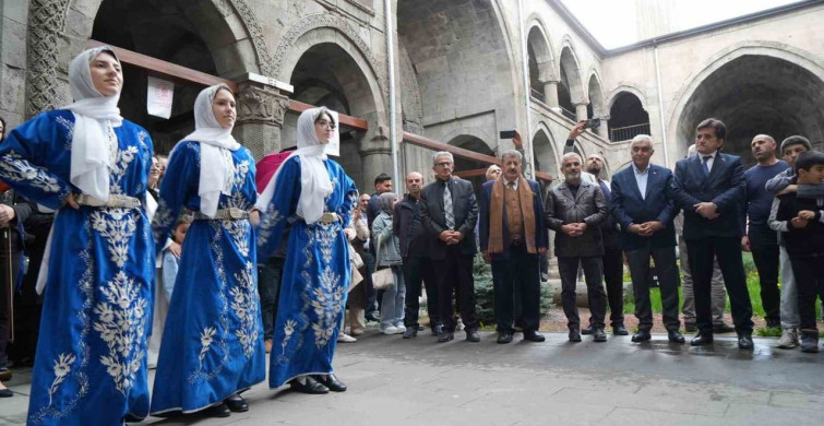 Çifte Minareli Medrese’de Sanat Dolu Günler