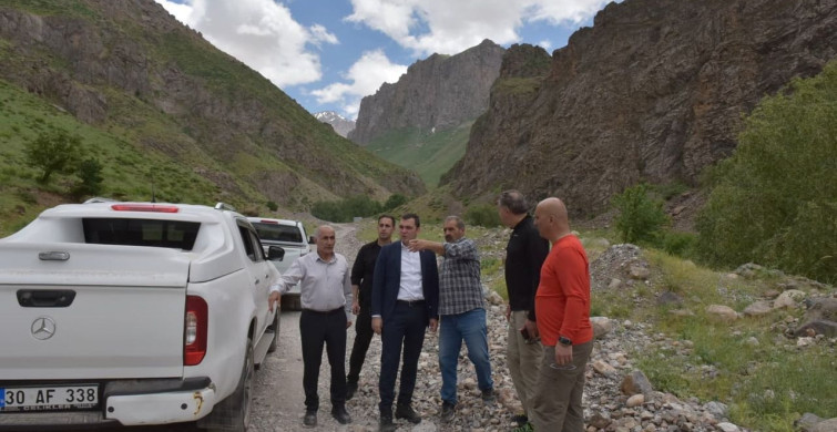 Cilo ve Sat Dağları Milli Parkı yolunda asfalt hazırlığı