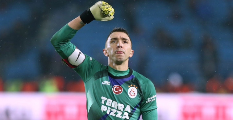 Cimbom Muslera İle Devam Etmek İstiyor