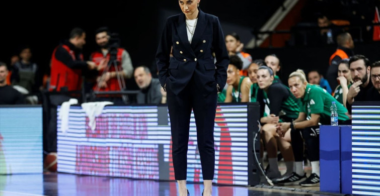 ÇİMSA ÇBK Mersin Yarı Finale Yükseldi