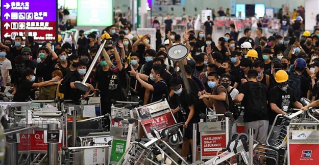 Çin'den Gerilimin Yükseldiği Hong Kong Sınırına Askeri Yığınak
