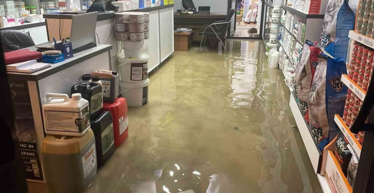 Çine'de Sağanak Yağış Hayatı Olumsuz Etkiledi