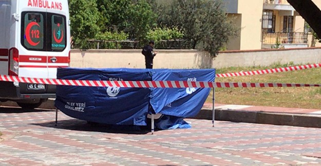 Cinnet Getiren Genç 2 Kişiyi Öldürüp İntihar Etti