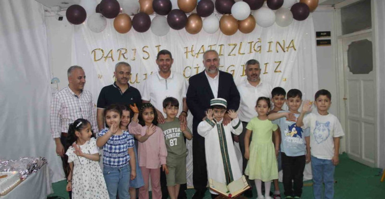 Cizre'de 5 Yaşındaki Çocuk 22 Sureyi Ezberledi