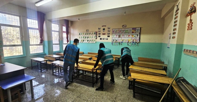 Cizre'de Denetimli Serbestlik Faaliyetleri: 212 Okul Temizlendi