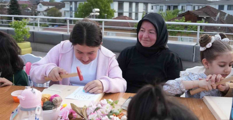 Çocuk Üniversitesi'nde Anneler Günü Coşkusu