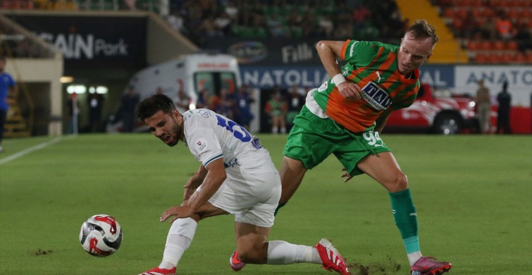 Corendon Alanyaspor ve Çaykur Rizespor Golsüz Berabere Kaldı