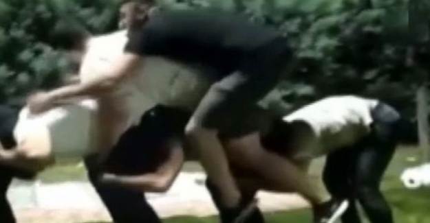 Coronavirüse Aldırış Etmeyen Gençler Uzun Eşek Oynadı