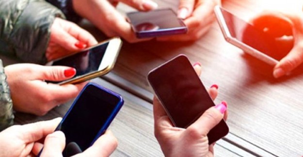 Coronavirüse Karşı Cep Telefonları Nasıl Dezenfekte Edilir?