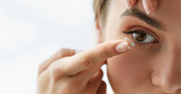 Coronavirüse 'Kontakt Lens' Uyarısı