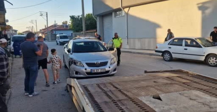 Çorum'da alkollü sürücü park halindeki 4 araca çarptı