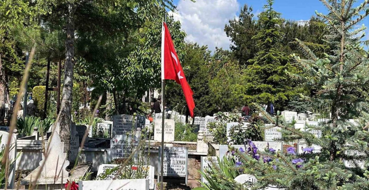 Çorum'da Arefe Günü Mezarlık Ziyaretleri