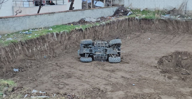 Çorum'da ATV ile Otomobil Çarpıştı: Baba ve Kızı Yaralı