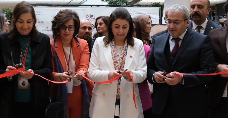 Çorum'da Kadınları Anlayan Resim Sergisi