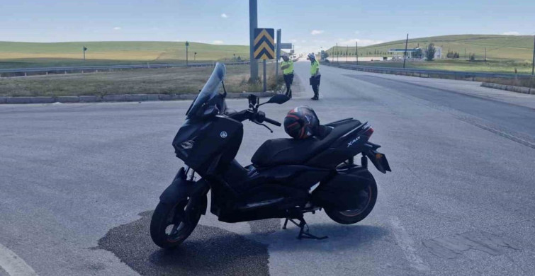 Çorum'da motosiklet ile otomobil çarpıştı: 1 yaralı