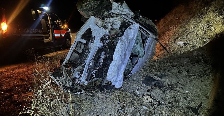 Çorum'da Otomobil Devrildi: 5 Yaralı