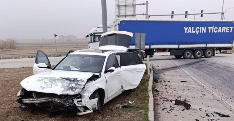 Çorum'da Otomobil Kazası: 5 Yaralı